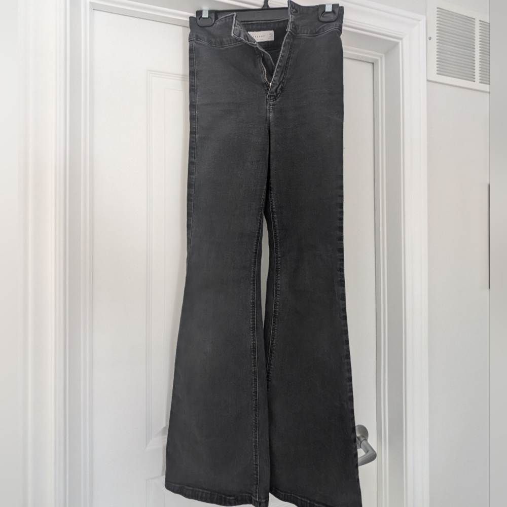 TOPSHOP stretchy flare jeans 28